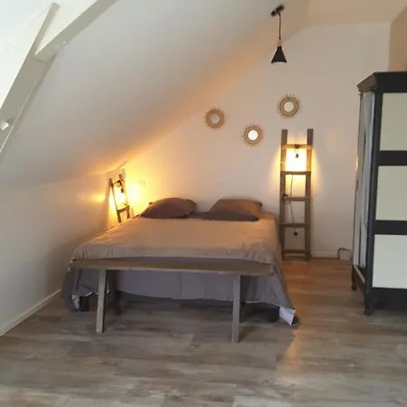 Tartine & Polochon بيت ضيافة Longué